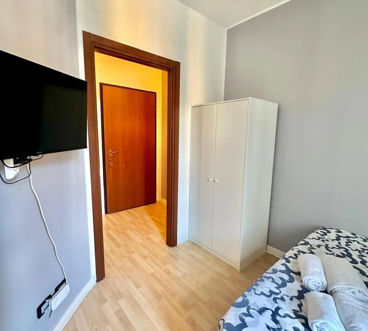 Milan Saint George Apartment 0*,